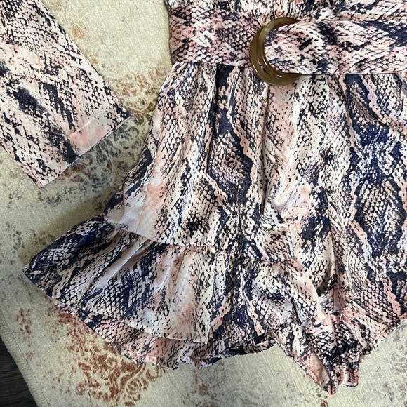 Boohoo - Satin like Snakeskin Pattern Romper - Picture 6 of 10